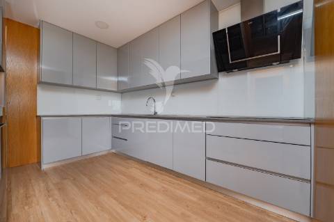 Excelente apartamento t3 de cobertura com 230 m² no centro de braga