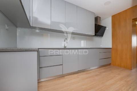 Excelente apartamento t3 de cobertura com 230 m² no centro de braga