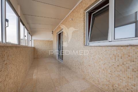 Excelente apartamento t3 de cobertura com 230 m² no centro de braga