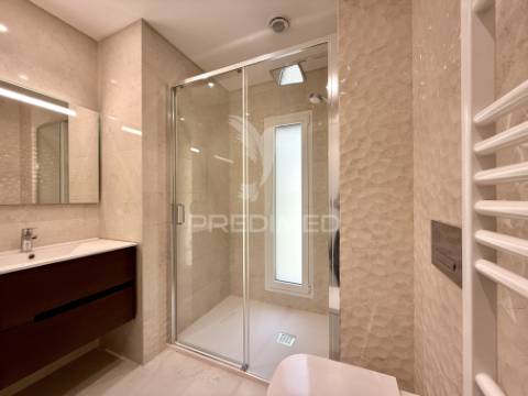 Apartamento t3 - triplex, condomínio privado no coração de leiria