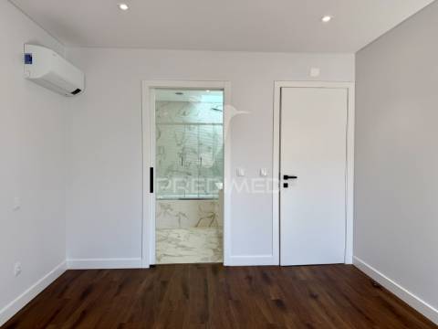Apartamento t3 - triplex, condomínio privado no coração de leiria