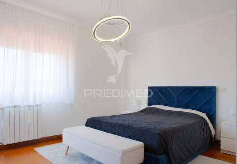 Moradia t4 de luxo semi-nova em tomar
