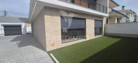 Moradia t4 em palmeira