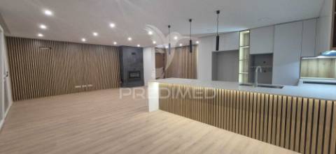 Moradia t4 em palmeira