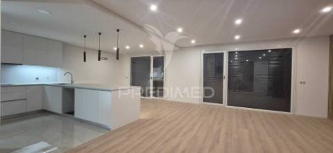 Moradia t4 em palmeira