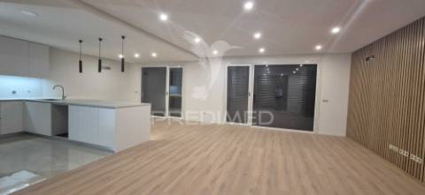 Moradia t4 em palmeira