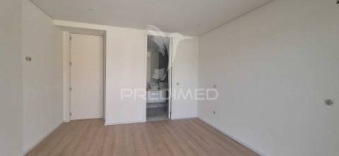 Moradia t4 em palmeira