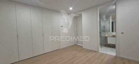 Moradia t4 em palmeira