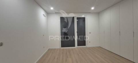 Moradia t4 em palmeira