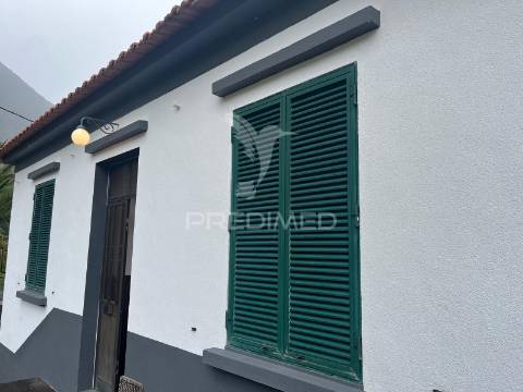 Moradia t3 com 2.000m2 de terreno em s. vicente