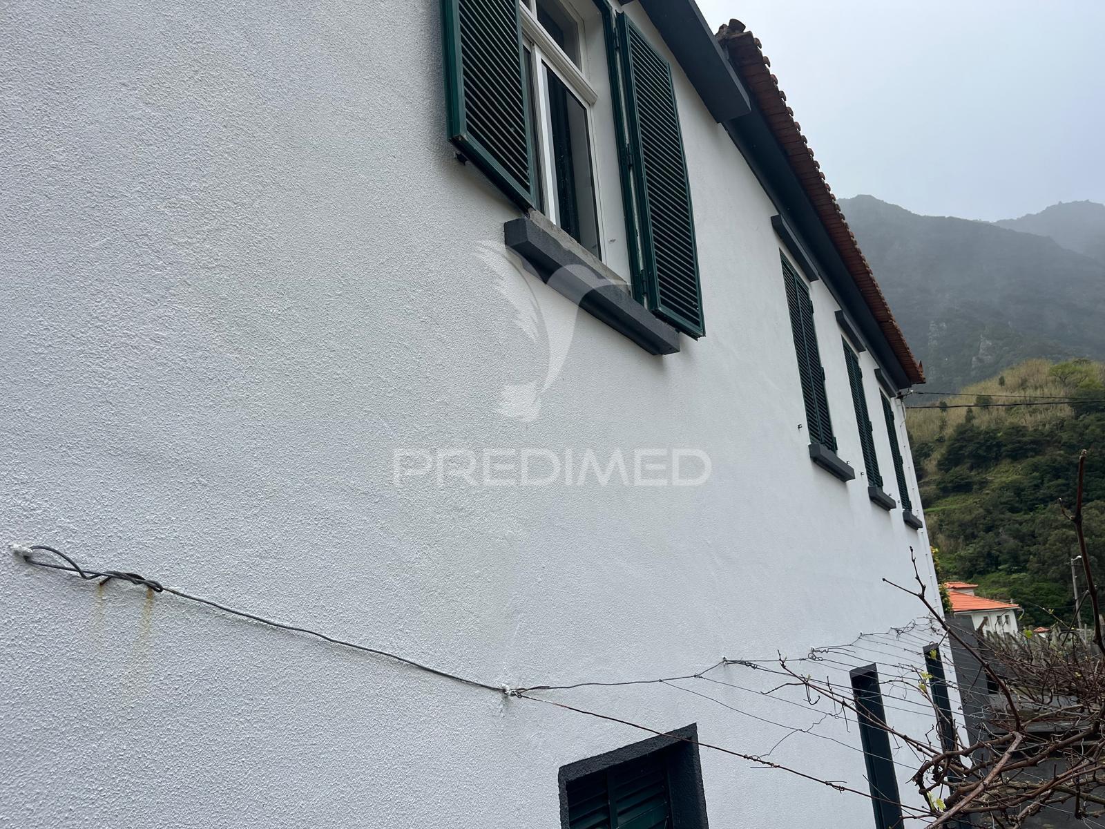 Moradia t3 com 2.000m2 de terreno em s. vicente