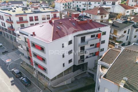 Loja para comercio e serviços com 116 m2 centro da vila, arco de baúlhe