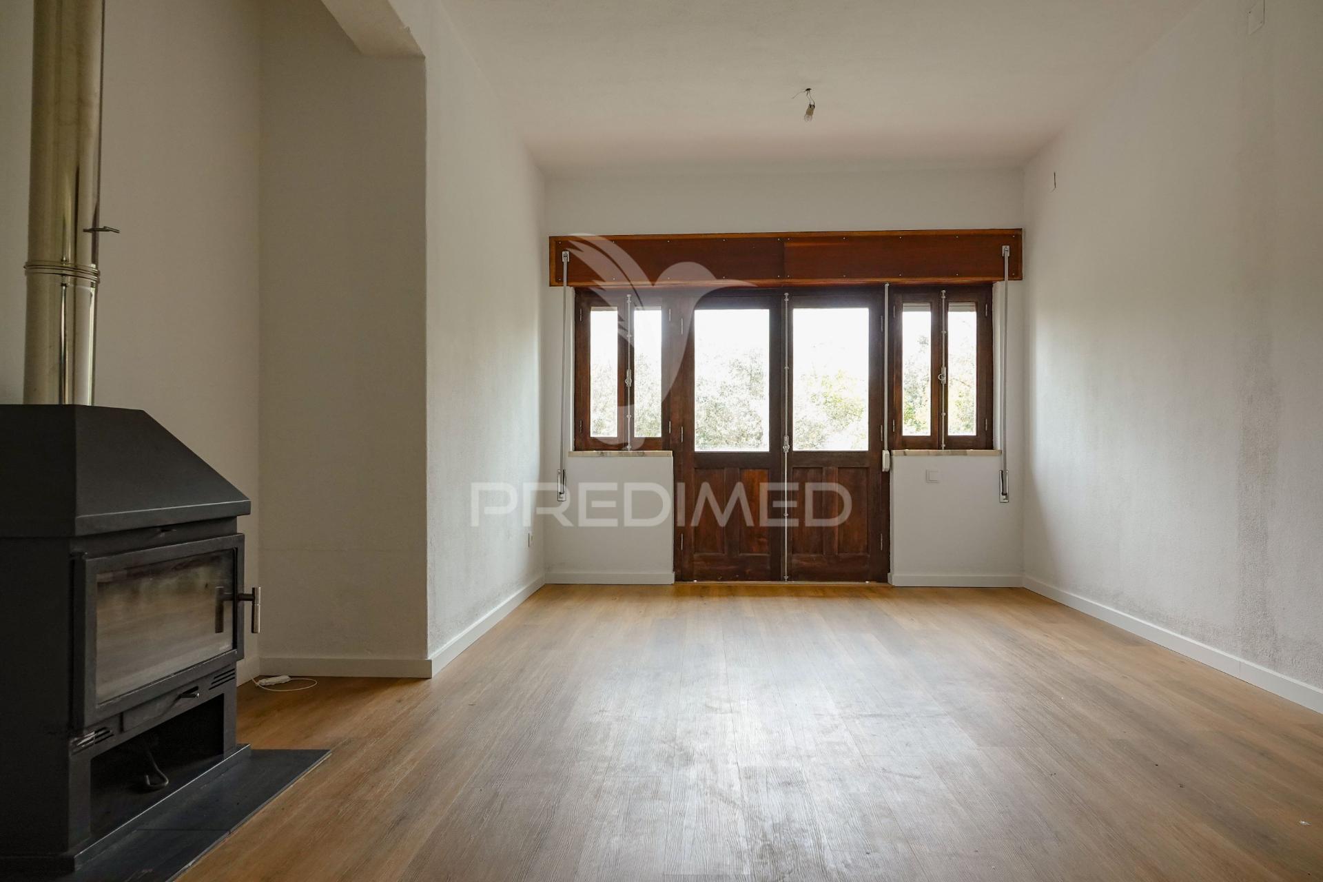 Apartamento t4 remodelado em abrantes.