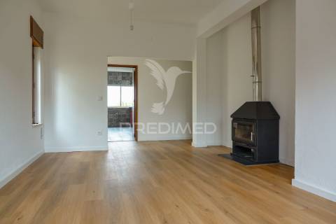 Apartamento t4 remodelado em abrantes.