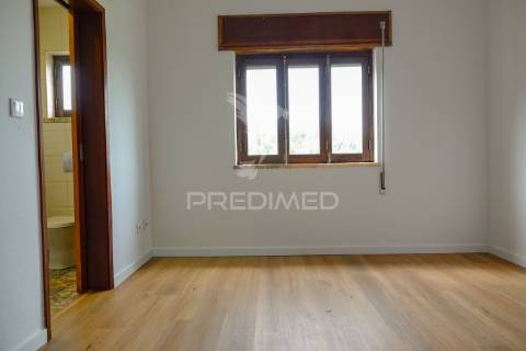 Apartamento t4 remodelado em abrantes.