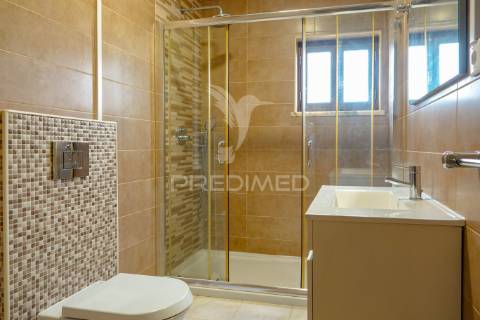 Apartamento t4 remodelado em abrantes.