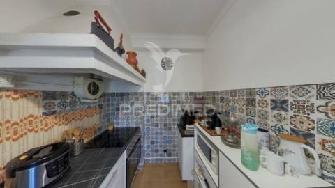 Moradia bi-familiar com enorme potencial