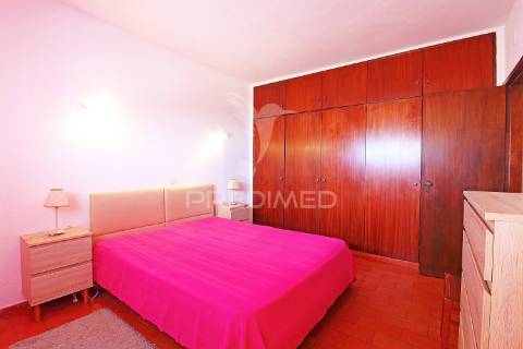 Apartamento t1 espaçoso para venda no monte choro