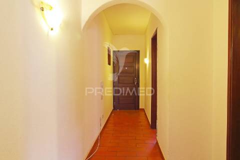 Apartamento t1 espaçoso para venda no monte choro