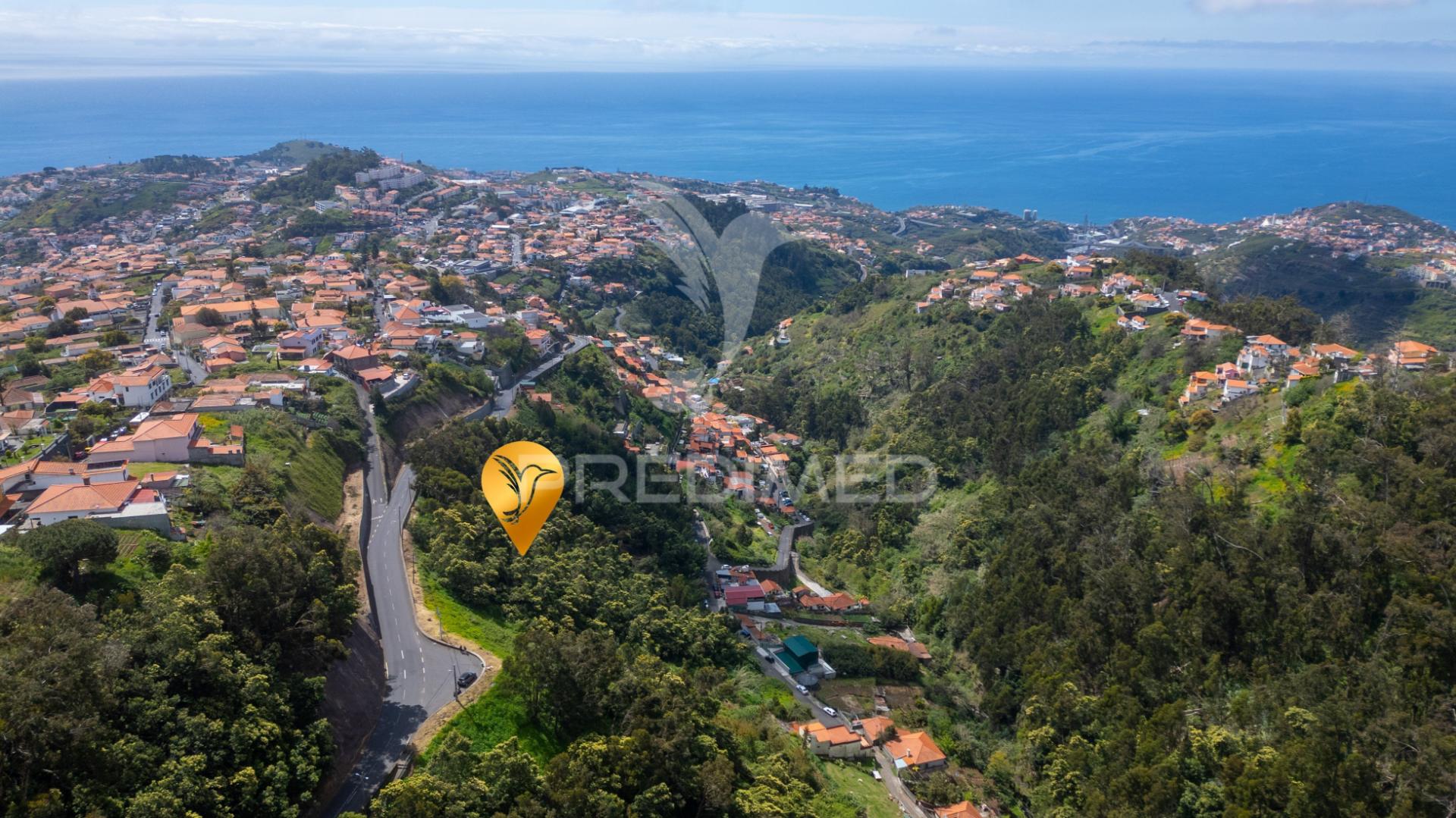 Terreno rustico  com duas frentes de estrada