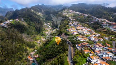 Terreno rustico  com duas frentes de estrada