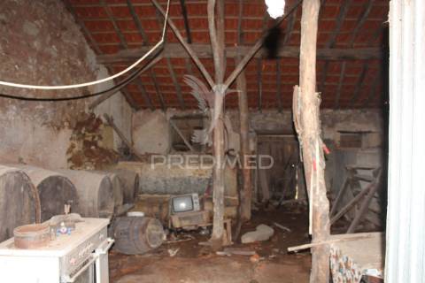 Excelente negócio 2 moradias e cinco mil metros urbanos