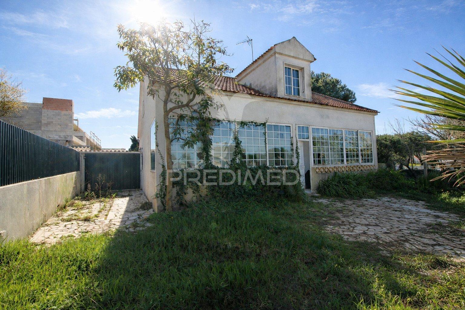 Moradia independente com lote de 502 m2 na lagoa de albufeira