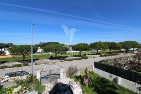 Moradia independente com lote de 502 m2 na lagoa de albufeira