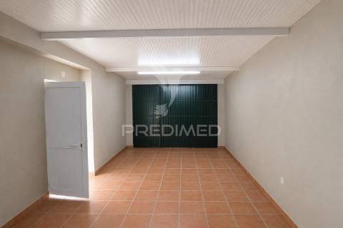 Moradia independente com lote de 502 m2 na lagoa de albufeira