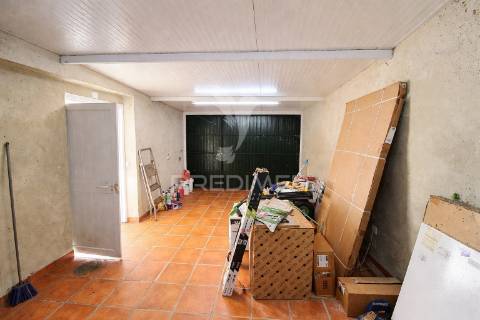 Moradia independente com lote de 502 m2 na lagoa de albufeira