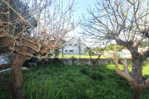 Moradia independente com lote de 502 m2 na lagoa de albufeira