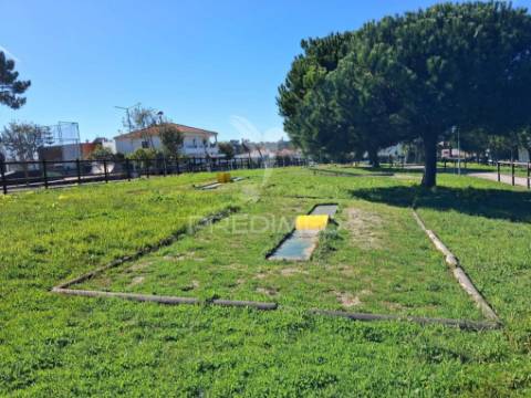 Moradia independente com lote de 502 m2 na lagoa de albufeira