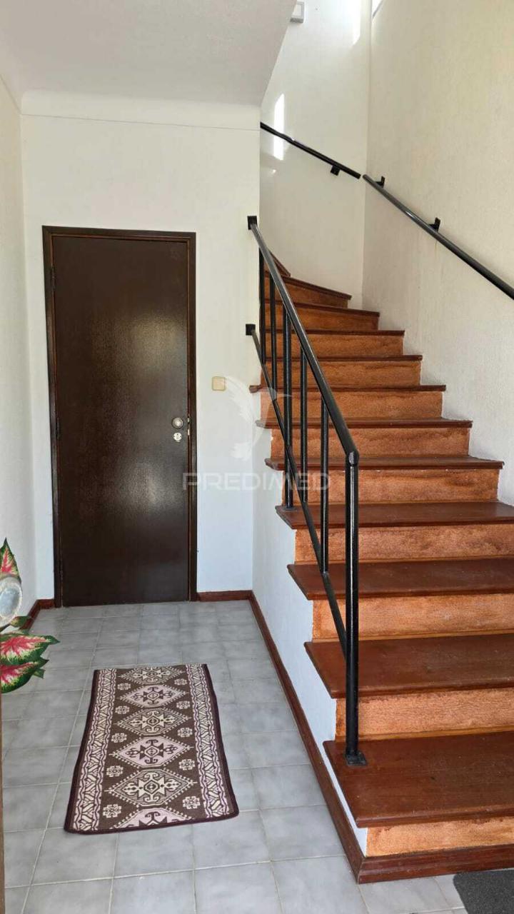 Arrendamento apartamento t2, moleanos