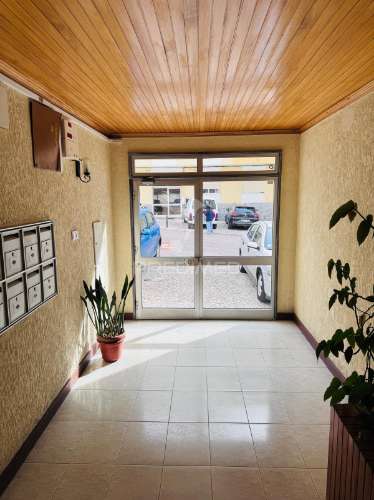 Apartamento t3 com excelente exposição solar em setúbal