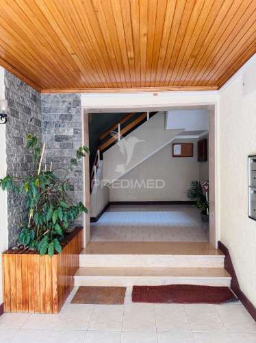 Apartamento t3 com excelente exposição solar em setúbal