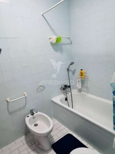 Apartamento t3 com excelente exposição solar em setúbal