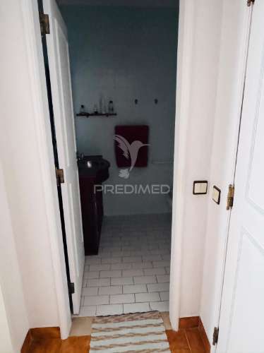 Apartamento t3 com excelente exposição solar em setúbal