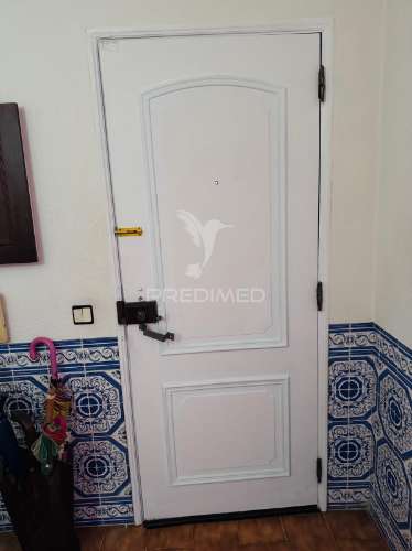 Apartamento t3 com excelente exposição solar em setúbal