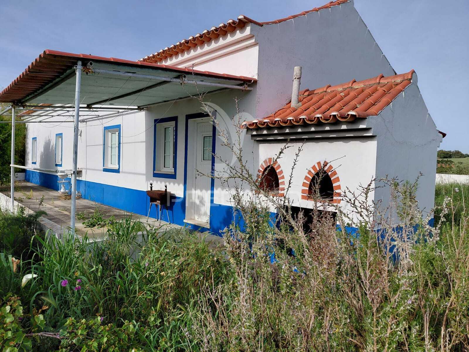 Moradia t2 mobilada e equipada,ademas,santiago do cacém