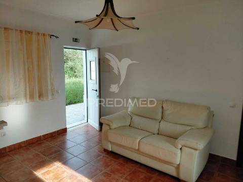 Moradia t2 mobilada e equipada,ademas,santiago do cacém