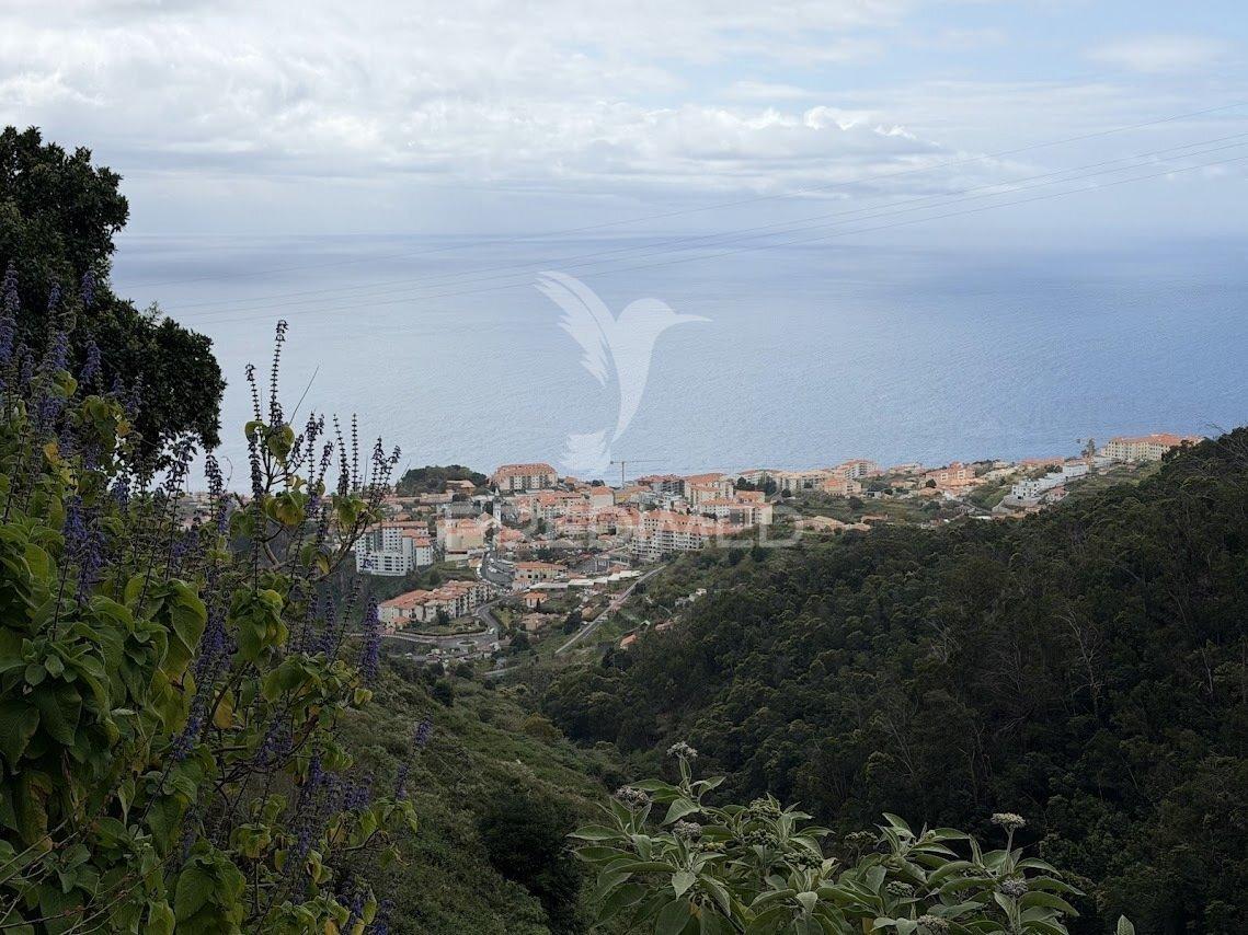 Terreno vista mar urbanizável com área 2850m2