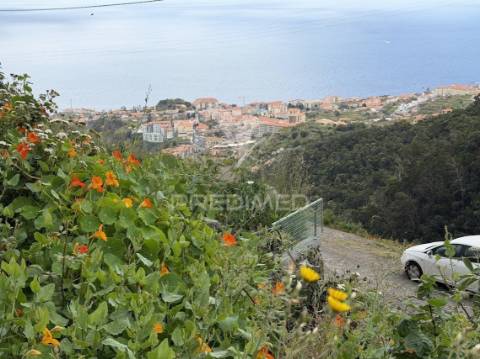 Terreno vista mar urbanizável com área 2850m2