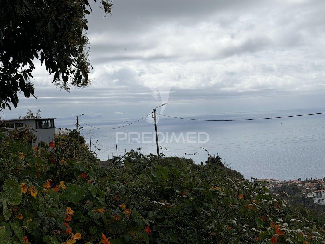 Terreno vista mar urbanizável com área 2850m2