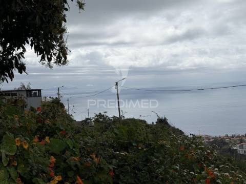 Terreno vista mar urbanizável com área 2850m2