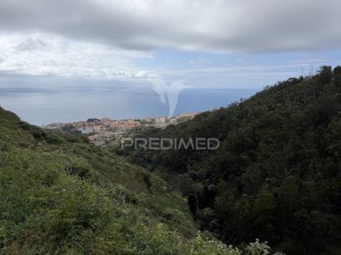 Terreno vista mar urbanizável com área 2850m2