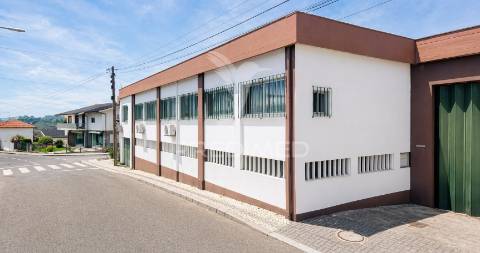 Armazém - escapães