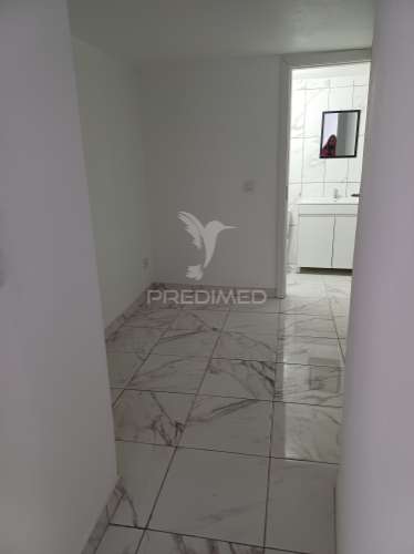 Prédio com dois t1 remodelado