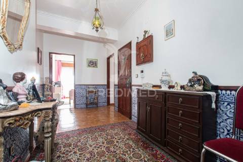 Apartamento t3 situado em vialonga