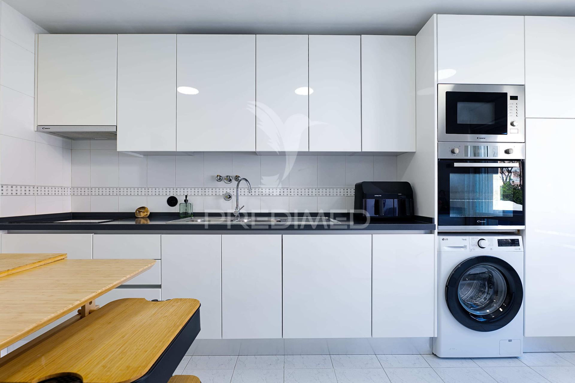 T3 em excelente estado com varanda, perto de loures e acessos a lisboa