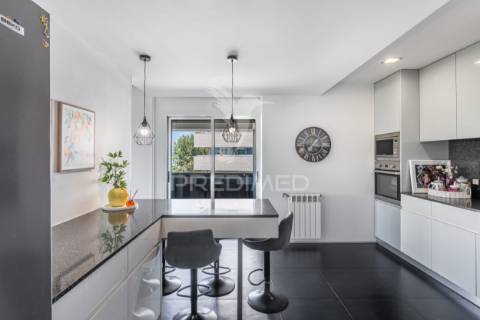 Exclusivo t3 de prestígio em urgezes – luz, sofisticação e espaço sem compromissos